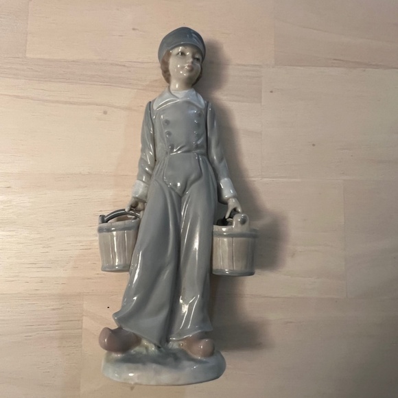 Blue Lladro Dutch Boy With Milk Pails Buckets Porcelain Figurine 4811 - Picture 3 of 8